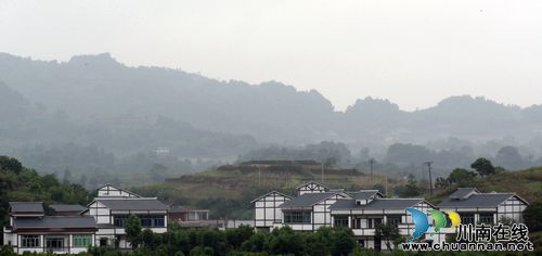 尧坝镇:大力推进"五十百千环境优美示范村庄"创建(图1) 尧坝镇:大力推进"五十百千环境优美示范村庄"创建(图1)