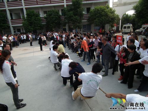 胡市镇：激情农运会喜迎十八大(图3)