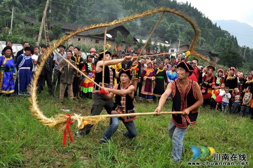 叙永：民族之花怒放永宁(图2)