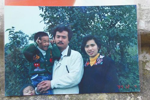 儿子淹死15年后&nbsp;从英国来电直呼爸妈(图1)
