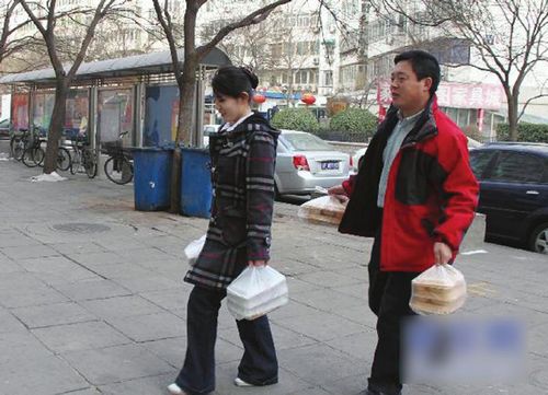 只需一个电话&nbsp;"跑腿小二"立即上门服务(图1)