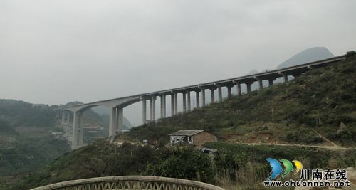 泸州：川黔高速赤水河特大桥工程进入扫尾阶段(图3)