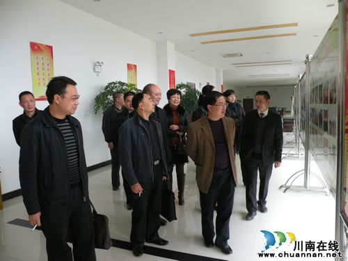 泸州市计生委到园区检查验收流动人口管理工作(图1)