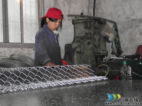 叙永：本地企业做强做大&nbsp;服务周边提供优质服务(图2)