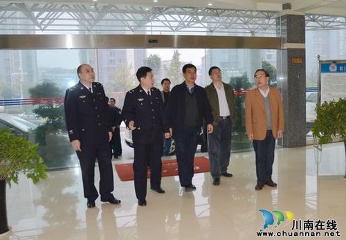 长江水利委员会砂管局领导莅临长航泸州公安分局视察调研(图1)