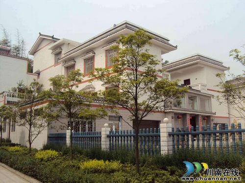 泸县：产村相融&nbsp;&nbsp;趟出丘区产业发展新路子(图2)