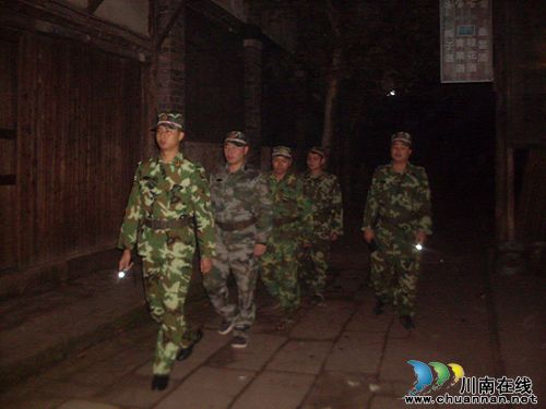 泸州:合江消防“驻守巡防”守护千年古镇平安(图2)