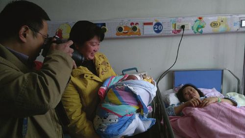 辗转千里换四家医院内江熊猫血孕妇"自救"产子(图1) 辗转千里换四家医院内江熊猫血孕妇"自救"产子(图1)