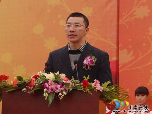 泸州市第15届"忠山之秋"校园文化艺术节开幕(图7) 泸州市第15届"忠山之秋"校园文化艺术节开幕(图7)