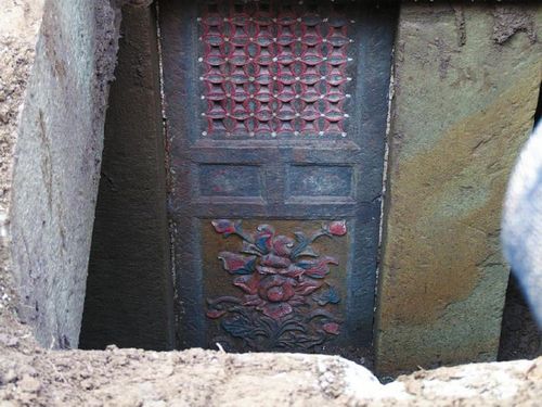 宜宾昨发现一座明清古墓(图4)