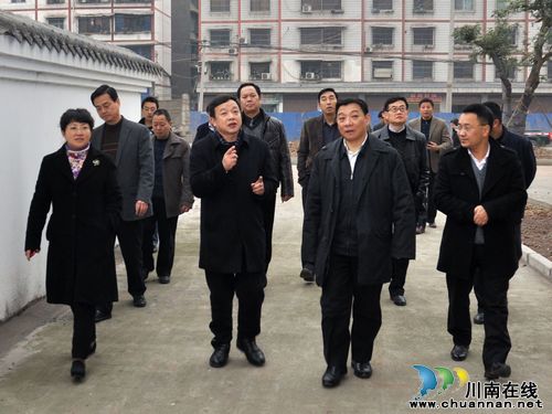 泸州市副市长张显富带队到龙马潭区调研酒业发展工作(图2)