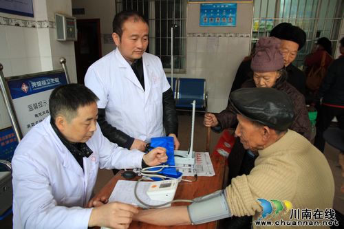 泸州合江尧坝卫生院为群众撑起健康保护伞(图1)