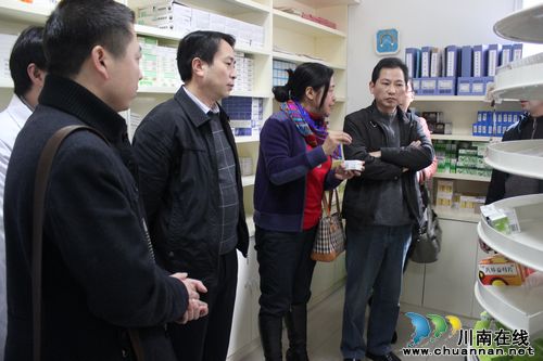 泸州市食药监局领导到纳溪调研指导工作(图1)