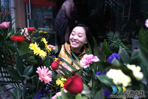 妇女担保贴息贷款搭桥&nbsp;叙永打工妹回家当老板