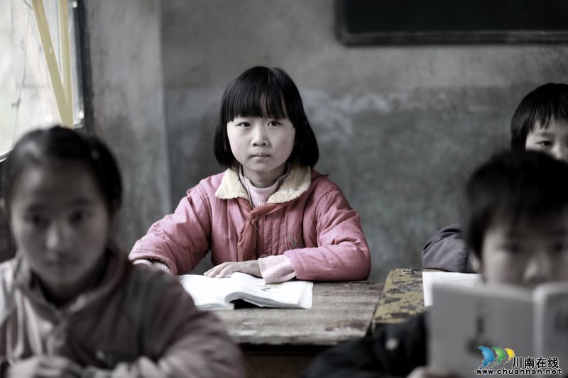 摄影作品魏文星:中绽放的生命之花(图2) 摄影作品魏文星:中绽放的生命之花(图2)