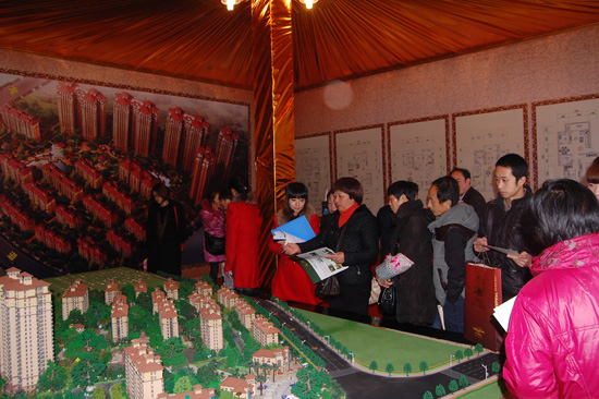 泸州市2012年金秋房交会盛大开幕(图24) 泸州市2012年金秋房交会盛大开幕(图24)