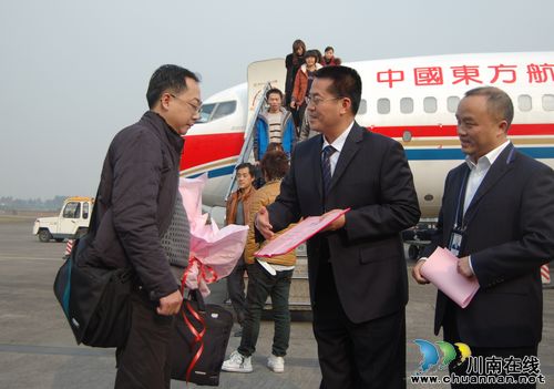 再创新高泸州机场年旅客吞吐量突破30万人次(图2)