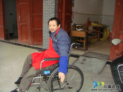 佛荫镇：切实践行十八大精神&nbsp;残联帮扶巧思寄深情(图1)