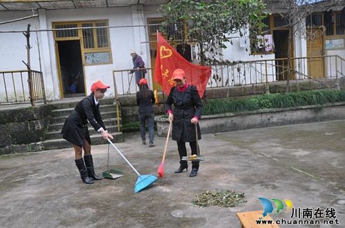 渠坝镇：“小红帽”大作为&nbsp;热情服务送关怀