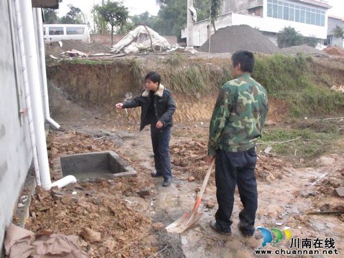 泰安镇：农村改厕工作初步验收成功(图2)