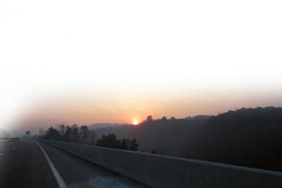 宜泸高速敞开跑 春节川南旅游 何必舍近求远(图1) 宜泸高速敞开跑 春节川南旅游 何必舍近求远(图1)