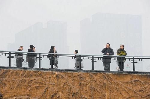全省11城市空气超标 省环保厅:控制重点污染源(图1) 全省11城市空气超标 省环保厅:控制重点污染源(图1)