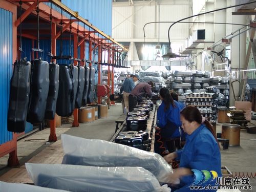 泸州北方公司汽车燃油箱产销量突破100万套(图1)