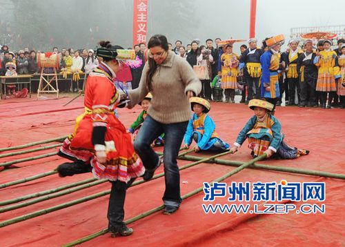 泸州古蔺大寨宝佤山苗族踩山节2月22日举行(图4) 泸州古蔺大寨宝佤山苗族踩山节2月22日举行(图4)
