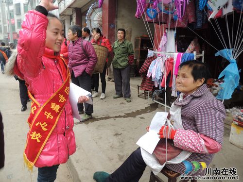 白节镇:环境整治人人参与,美好环境家家受益(图2) 白节镇:环境整治人人参与,美好环境家家受益(图2)
