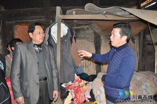 泸县县委常委、宣传部长颜习林到云锦镇开展春节走访慰问活动(图2)