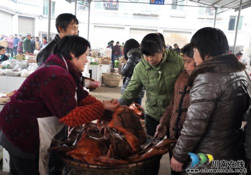 泸州市纳溪区大渡口镇：乡村过年氛围渐渐浓(图3)