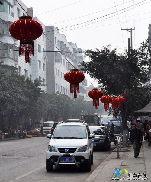 云锦镇:大红灯笼高高挂 年味浓浓红火年(图2) 云锦镇:大红灯笼高高挂 年味浓浓红火年(图2)