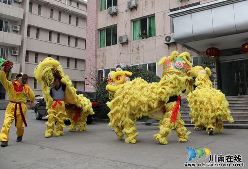 龙车镇:狮舞贺岁壮发展精神(图1) 龙车镇:狮舞贺岁壮发展精神(图1)
