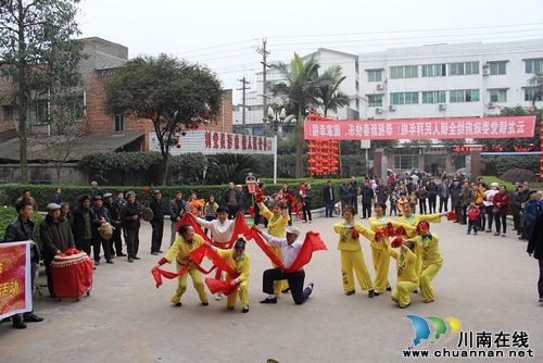 云龙镇:龙狮共舞庆佳节(图1) 云龙镇:龙狮共舞庆佳节(图1)