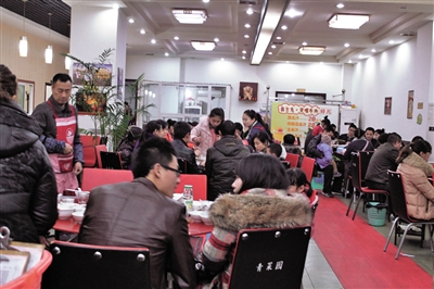 观察内江餐饮探寻节俭风尚下的转型升级之路(图1) 观察内江餐饮探寻节俭风尚下的转型升级之路(图1)