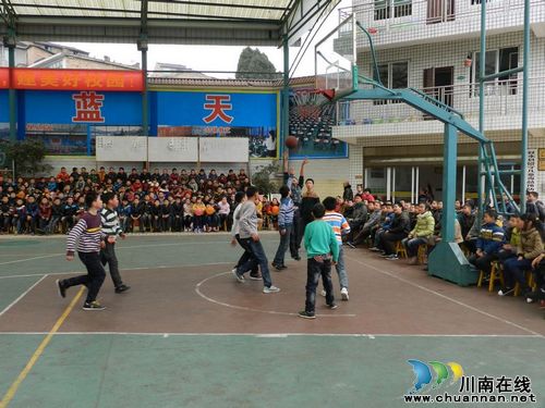 叙永:今年元宵节 700余名留守儿童不寂寞(图4) 叙永:今年元宵节 700余名留守儿童不寂寞(图4)