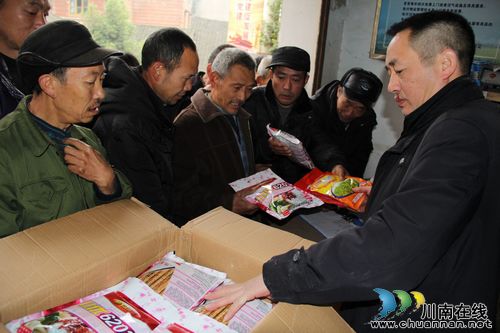 龙车镇：免费优质稻种　助专合社打造示范基地