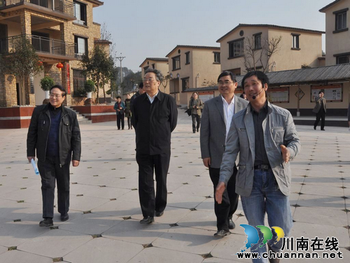 省关工委副主任龚读纶一行莅临纳溪区调研(图3) 省关工委副主任龚读纶一行莅临纳溪区调研(图3)