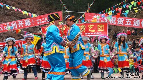 泸州合江举办民间文化活动掀起"节俭风"(图2) 泸州合江举办民间文化活动掀起"节俭风"(图2)