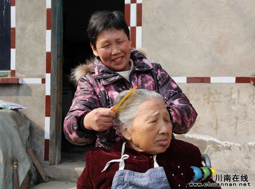 泸州纳溪：13年，坚守病床的好儿媳