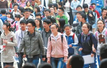 三大联盟自主招生考试：考北大要讲笑话