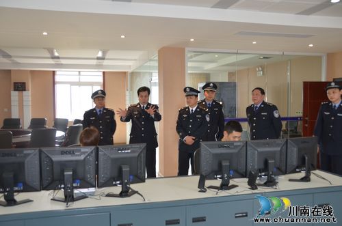 长航泸州公安与宜宾临港分局签定警务战略协议(图2) 长航泸州公安与宜宾临港分局签定警务战略协议(图2)