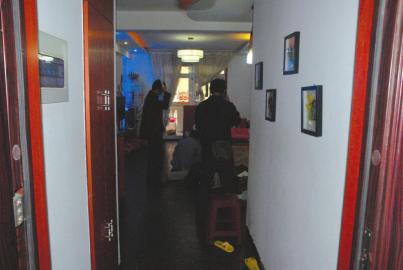 盗走老板32万&nbsp;住总统套房“突击消费”