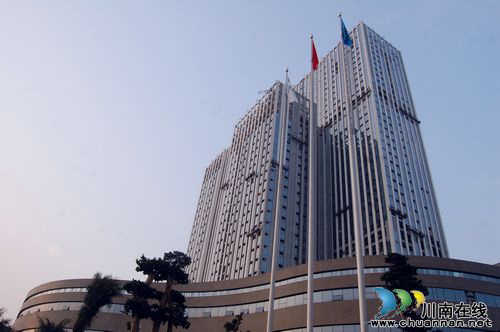 “川南第一酒店”今起试营业(图1)