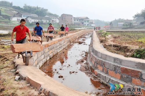 泸州叙永:水利项目为庄稼汉撑起保护伞(图1) 泸州叙永:水利项目为庄稼汉撑起保护伞(图1)