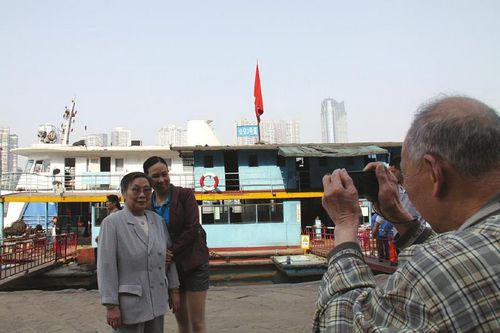 泸州800年宝来桥古渡今起停运&nbsp;市民告别古渡