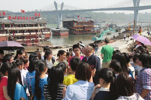 泸州800年宝来桥古渡今起停运(图2) 泸州800年宝来桥古渡今起停运(图2)