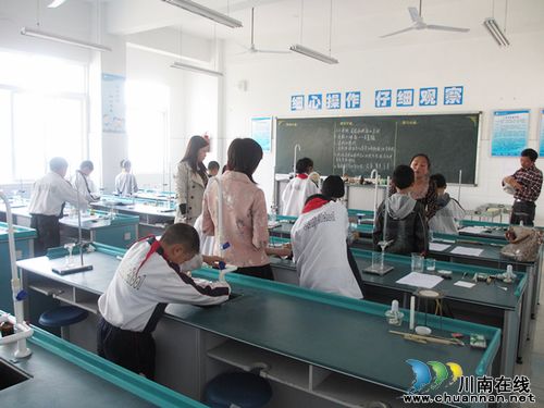 泸州市城北学校召开迎接“省实验教学现场会”筹备工作会