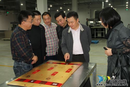 泸州市国税局局长林海深入龙马潭企业调研税收工作(图1)