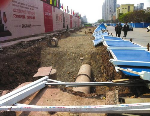 随手拍川南 对缺位井盖说NO(图3) 随手拍川南 对缺位井盖说NO(图3)